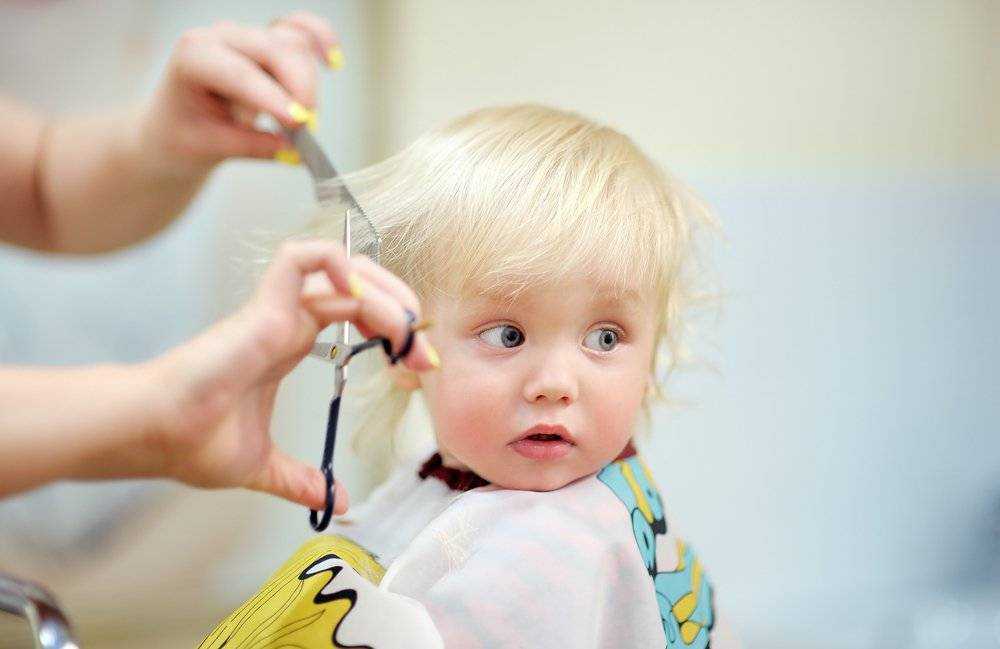 Можно ли стричь волосы ребенку до года | примета стричь ребенка в 1 год - полезная информация от няня.ру