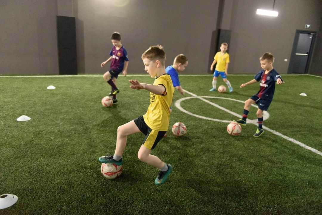 Практические рекомендации родителям о том, как приобщить ребенка к футболу и подготовить его к занятиям в секции или спортшколе