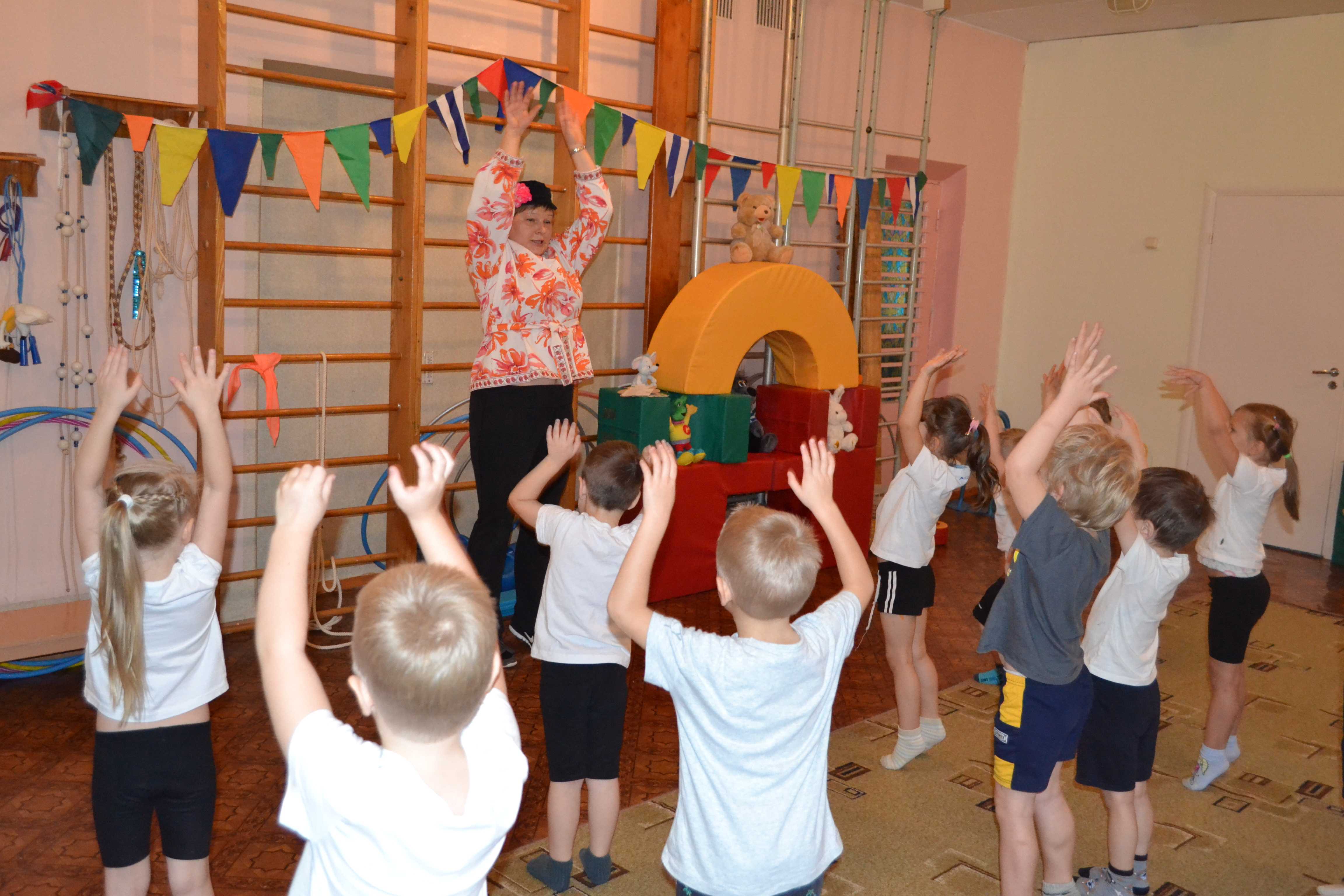 Физкультурный досуг в подготовительной группе детского сада, конспект спортивного развлечения