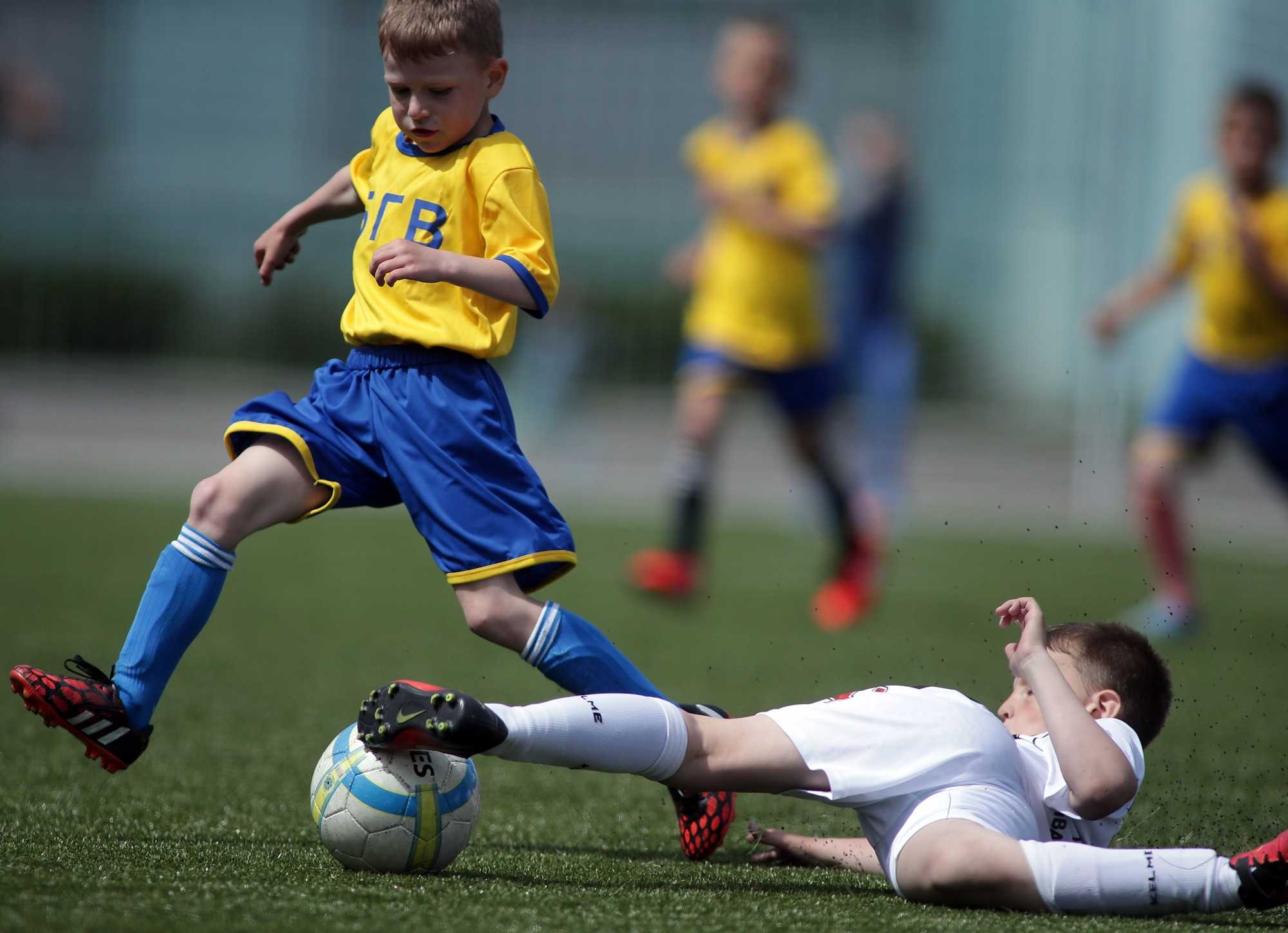 Футбол для детей - с какого возраста и какая польза