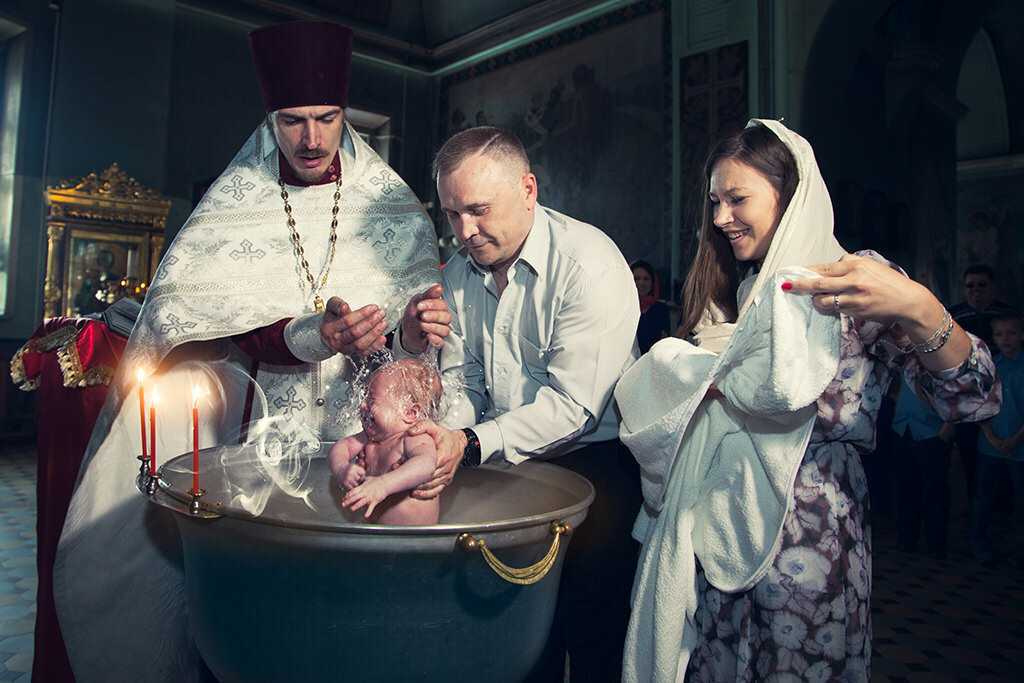 Можно ли крестить ребенка в пост