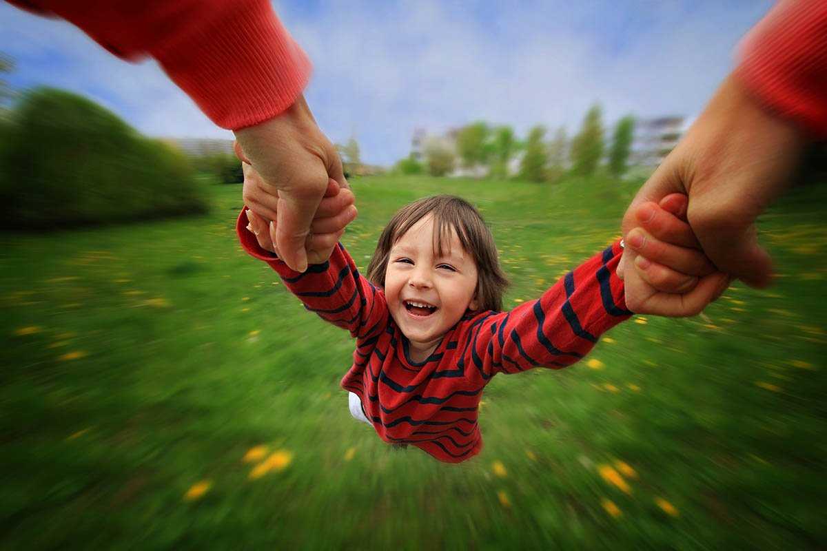Детская радость: 11 вещей, которые делают ребенка счастливым