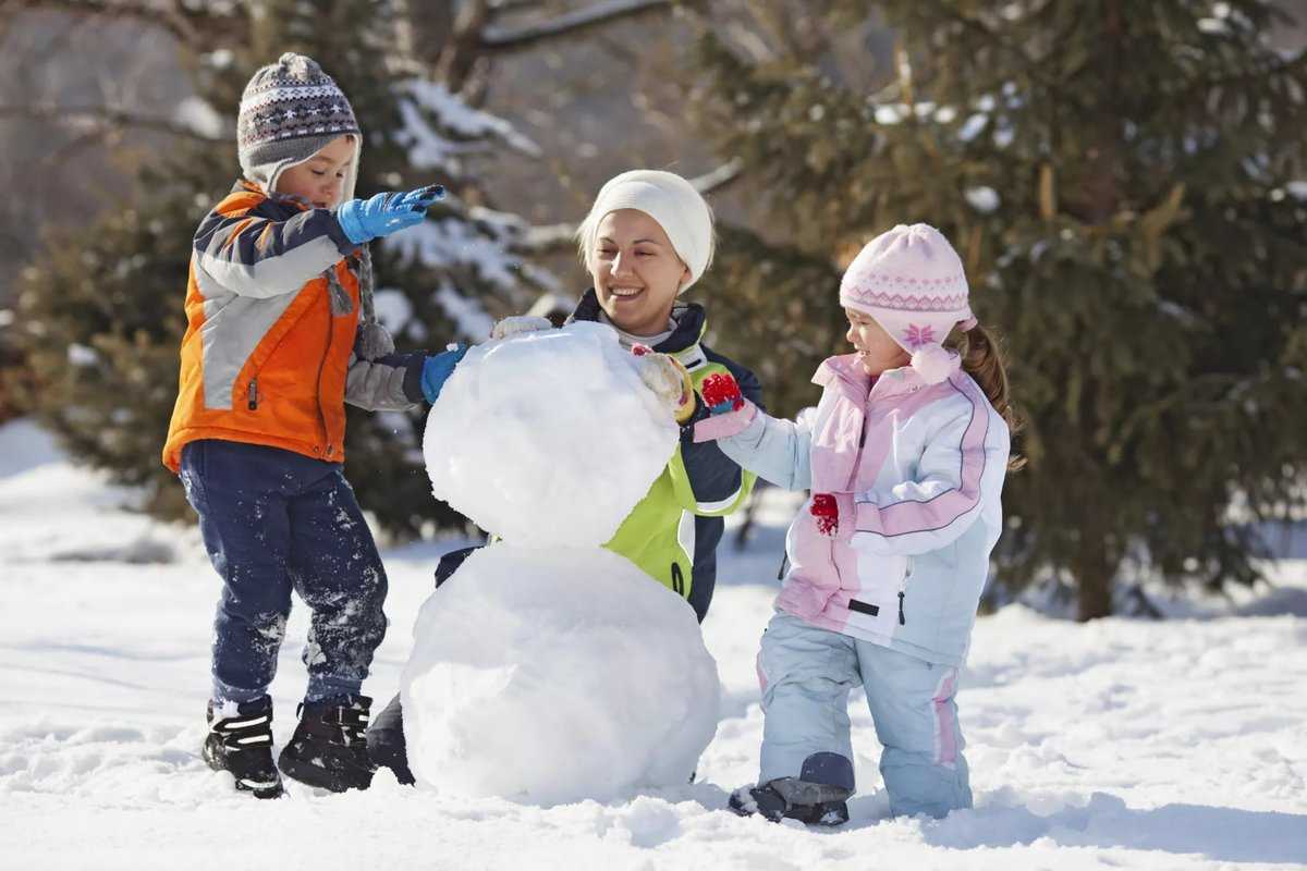 Зимние игры на улице для детей 5-11 лет