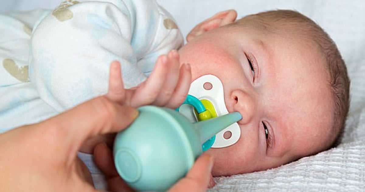 Что делать, если заложен нос у новорожденного?